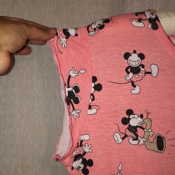 Disney 0-2 XS Coral Black White Mickey Mouse Short Sleeve Top & Shorts PJ Set - Picture 4 of 12